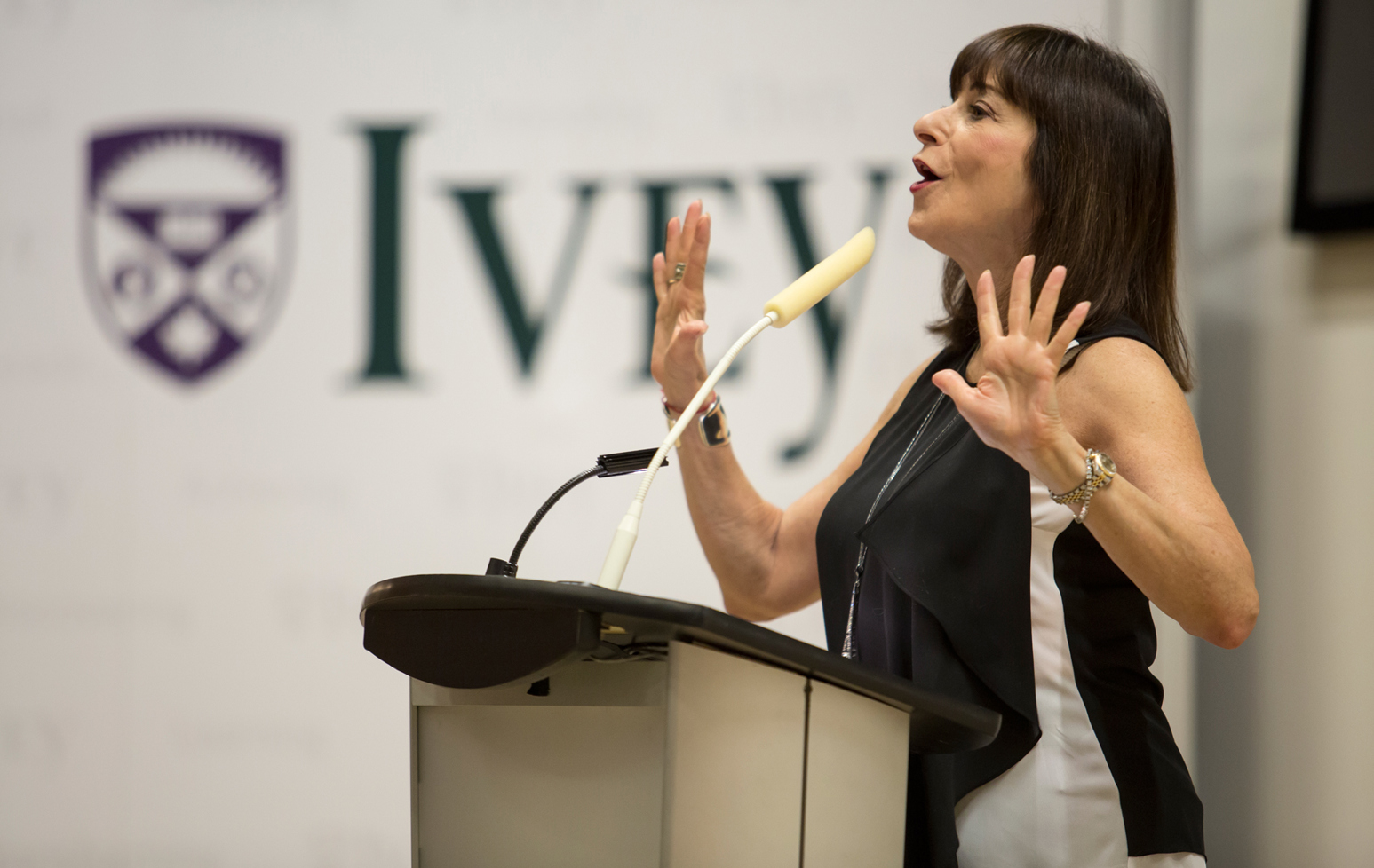 Jeanne Beker