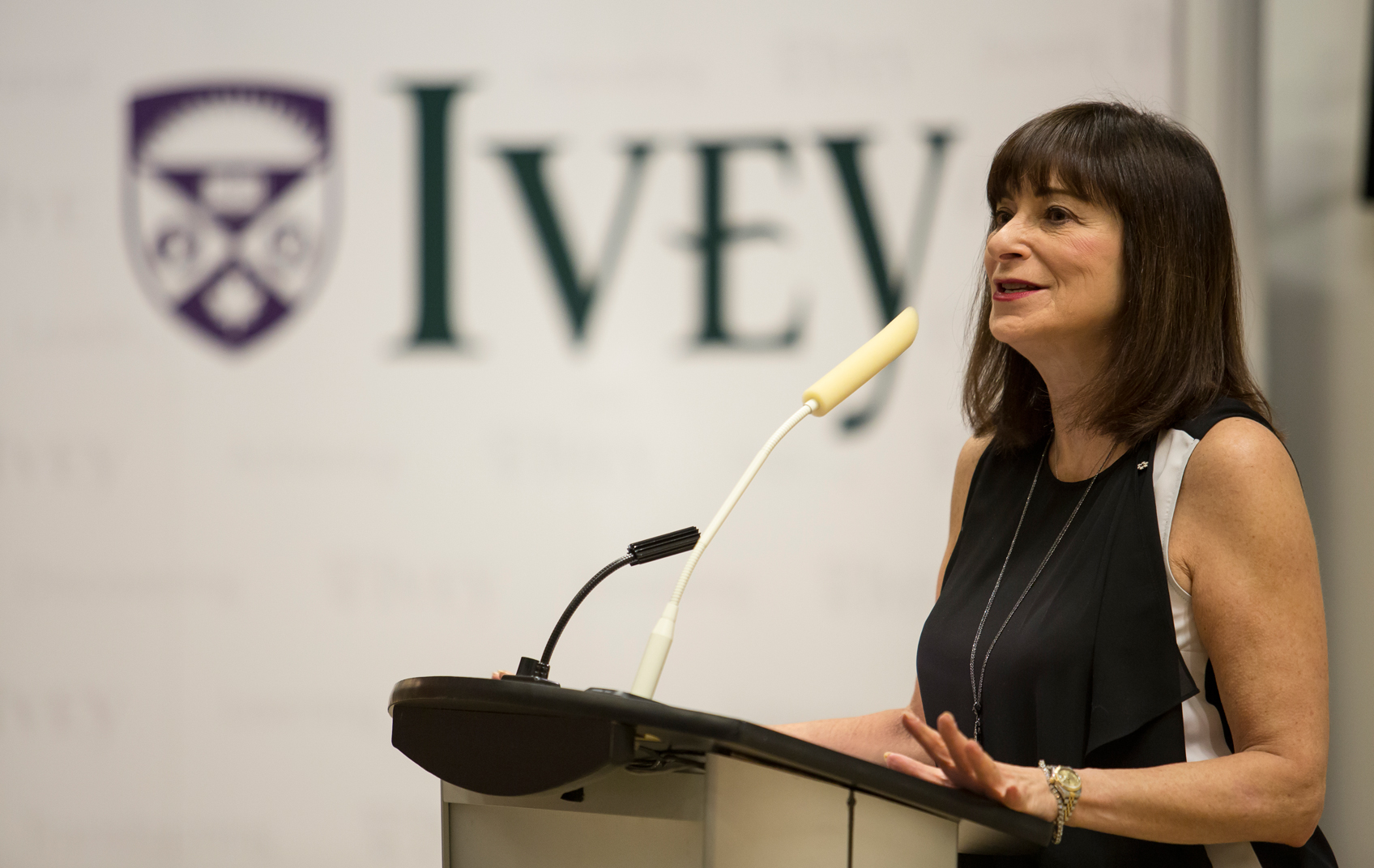 Jeanne Beker