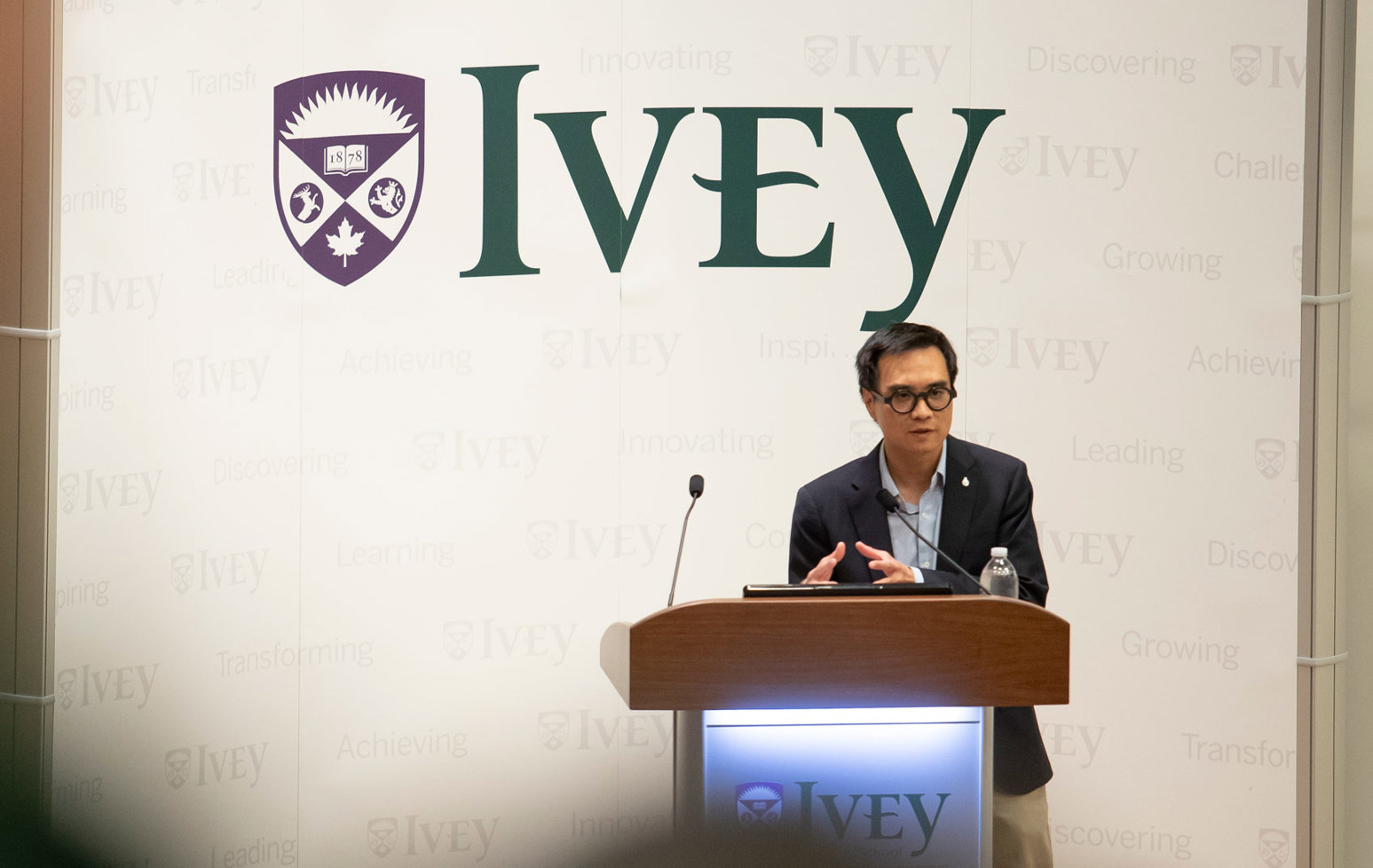 Facebook Canada_Chan