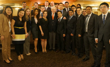 Meeting Warren Buffett a dream come true for Ivey student (1)